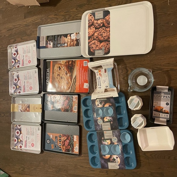 Huge baking bundle - Picture 1 of 8